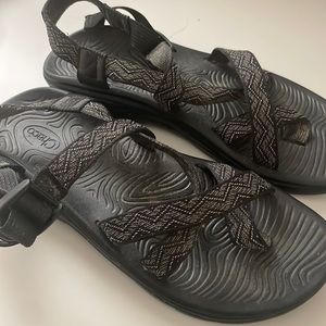 Chaco size 9